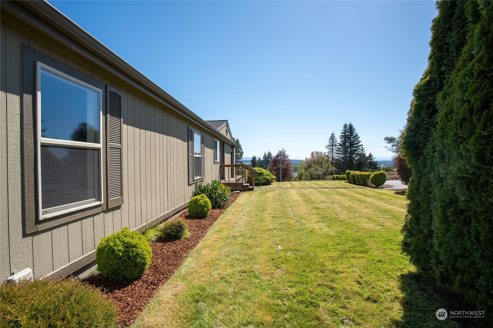 1040 Shorey Road Chehalis, WA 98532 - Photo 3 of 38 a view of a backyard of the house