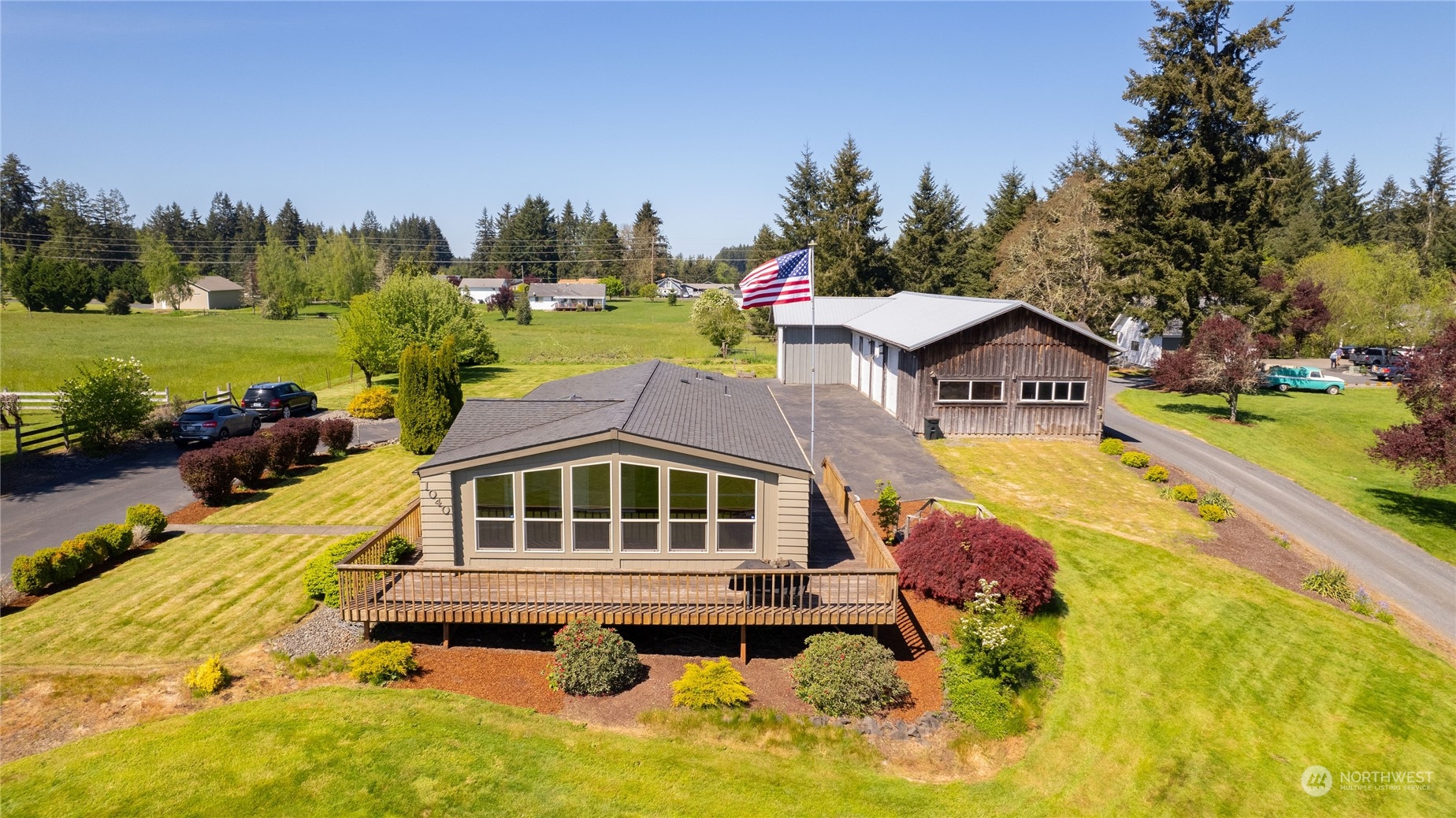 1040 Shorey Road Chehalis, WA 98532 - Photo 31 of 38 a front view of house with yard and swimming pool