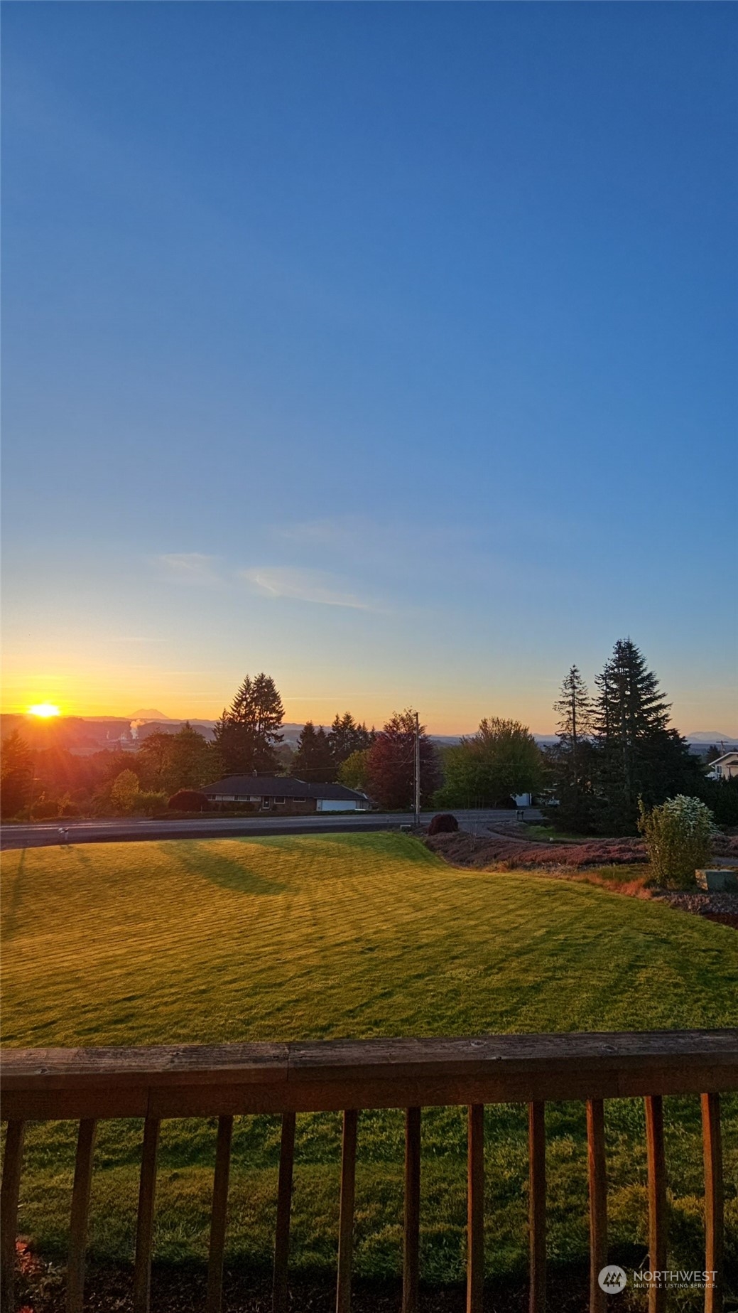 1040 Shorey Road Chehalis, WA 98532 - Photo 36 of 38 a view of an ocean from a balcony