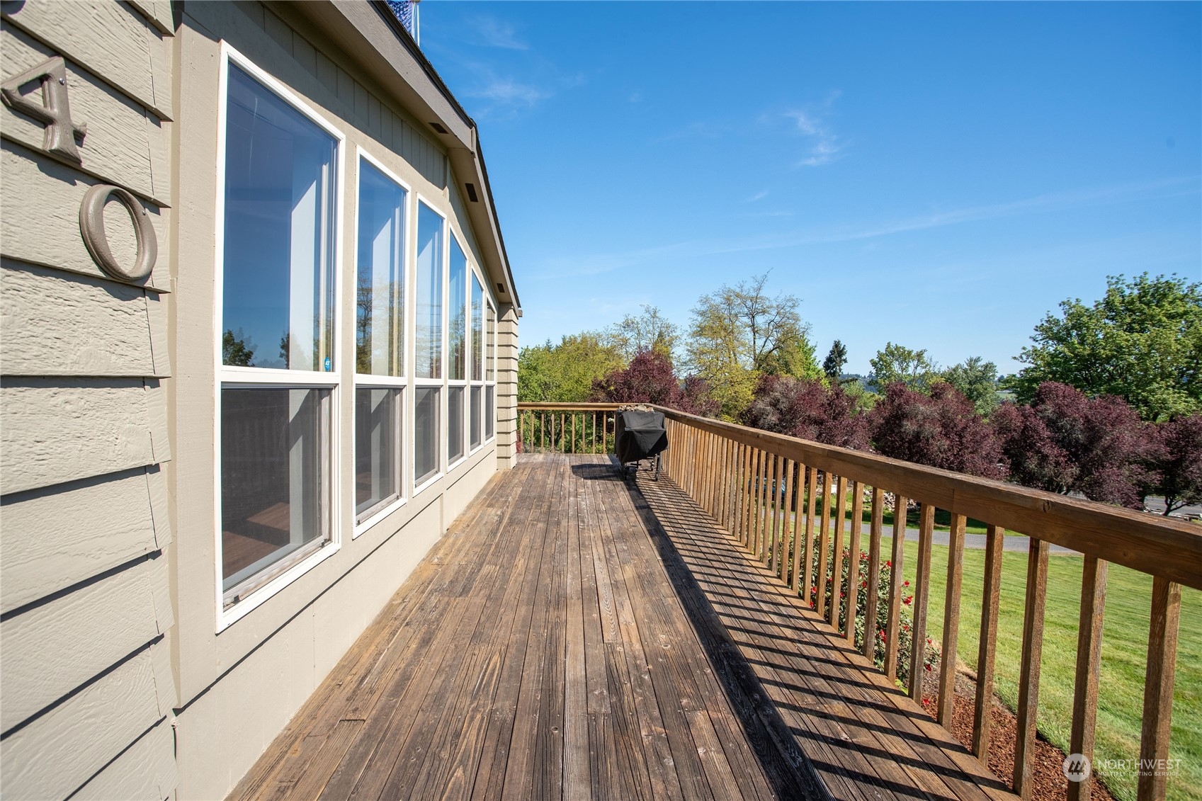 1040 Shorey Road Chehalis, WA 98532 - Photo 4 of 38 a view of balcony with wooden floor