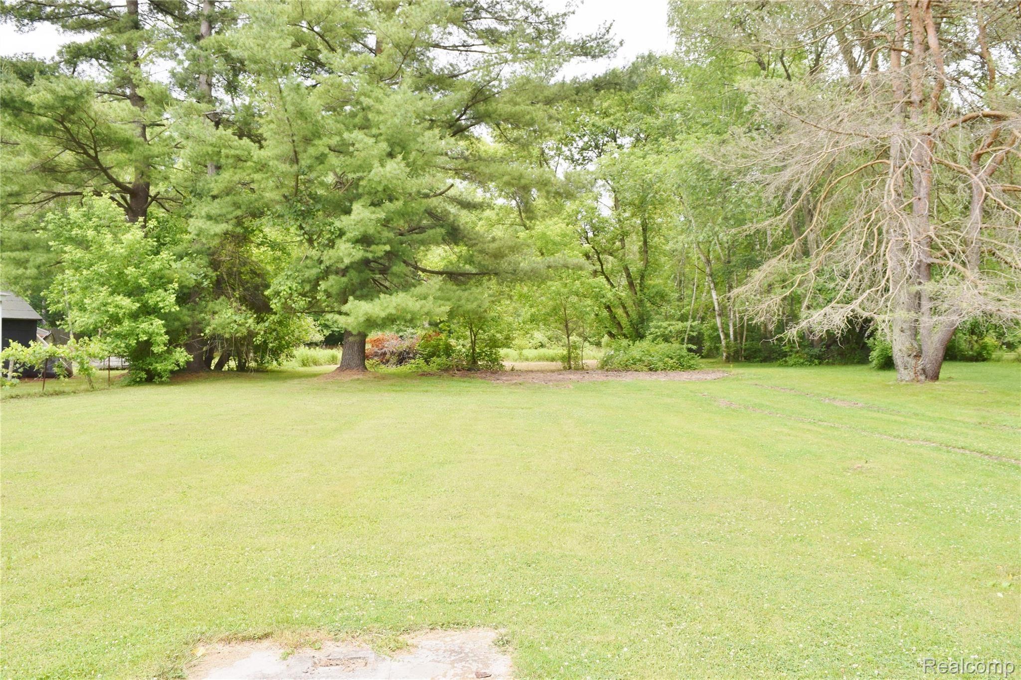 3612 Rabidue Road North Street, MI 48049 - Photo 7 of 21 DSC_1005.JPG
