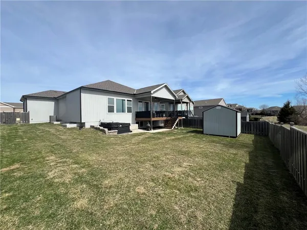 $599,000 | 1121 Southwest Cheshire Drive, Lee's Summit, MO 64083