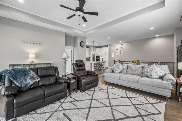 $599,000 | 1121 Southwest Cheshire Drive, Lee's Summit, MO 64083