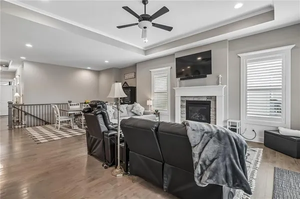 $599,000 | 1121 Southwest Cheshire Drive, Lee's Summit, MO 64083