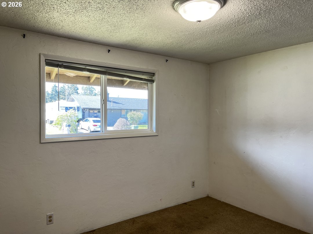 2385 19th Street Florence, OR 97439 - Photo 36 of 47 Gallery Image 36
