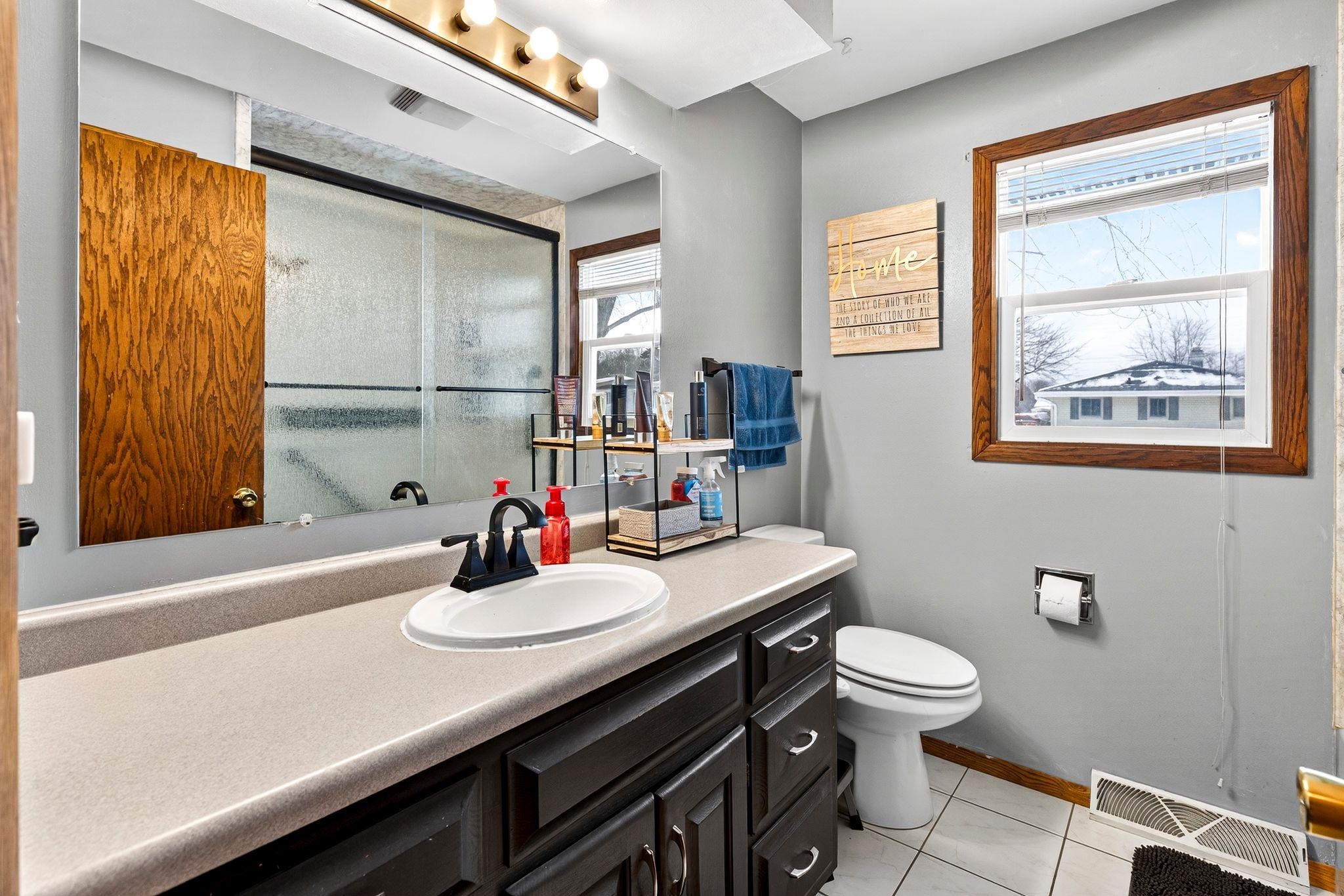 664 West Factory Street Seymour, WI 54165 - Photo 13 of 47