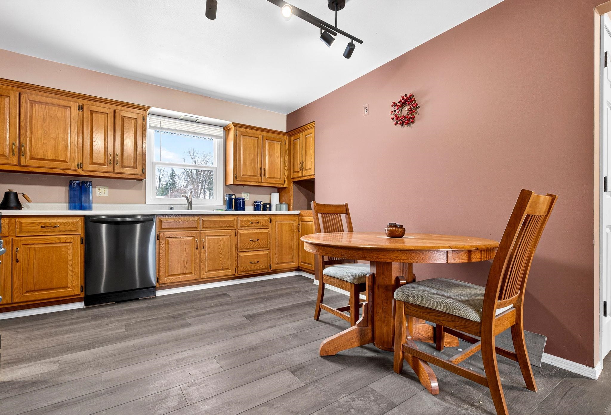 664 West Factory Street Seymour, WI 54165 - Photo 22 of 47