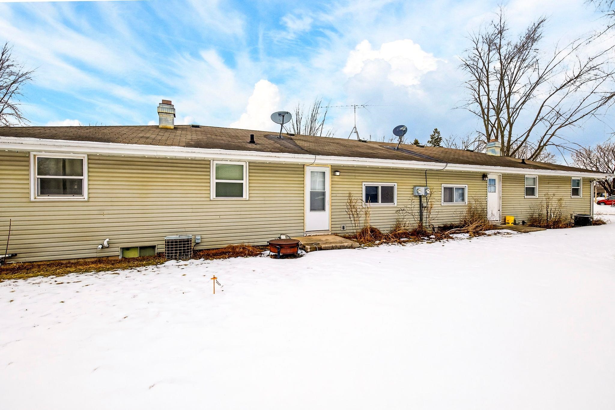 664 West Factory Street Seymour, WI 54165 - Photo 37 of 47