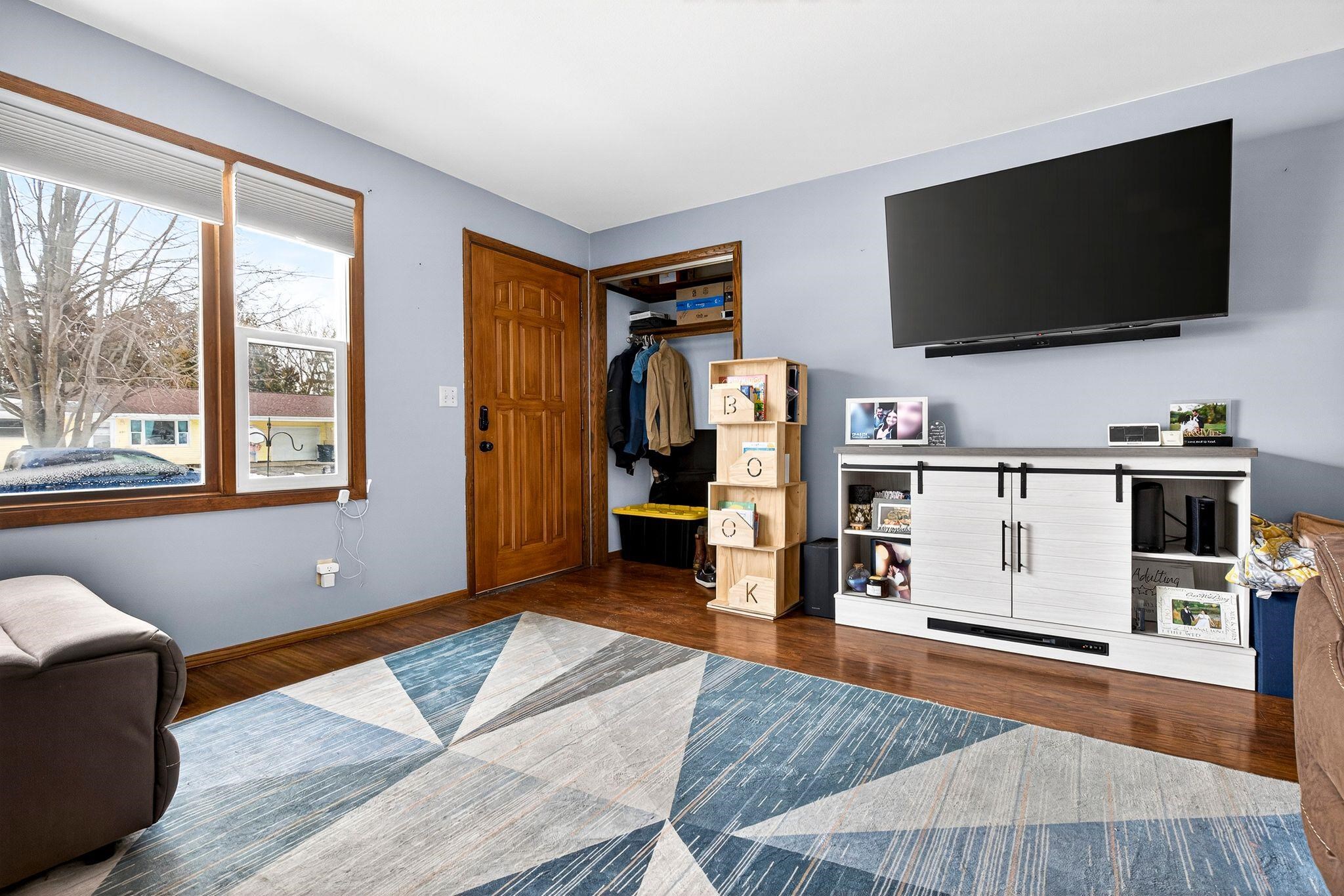 664 West Factory Street Seymour, WI 54165 - Photo 6 of 47