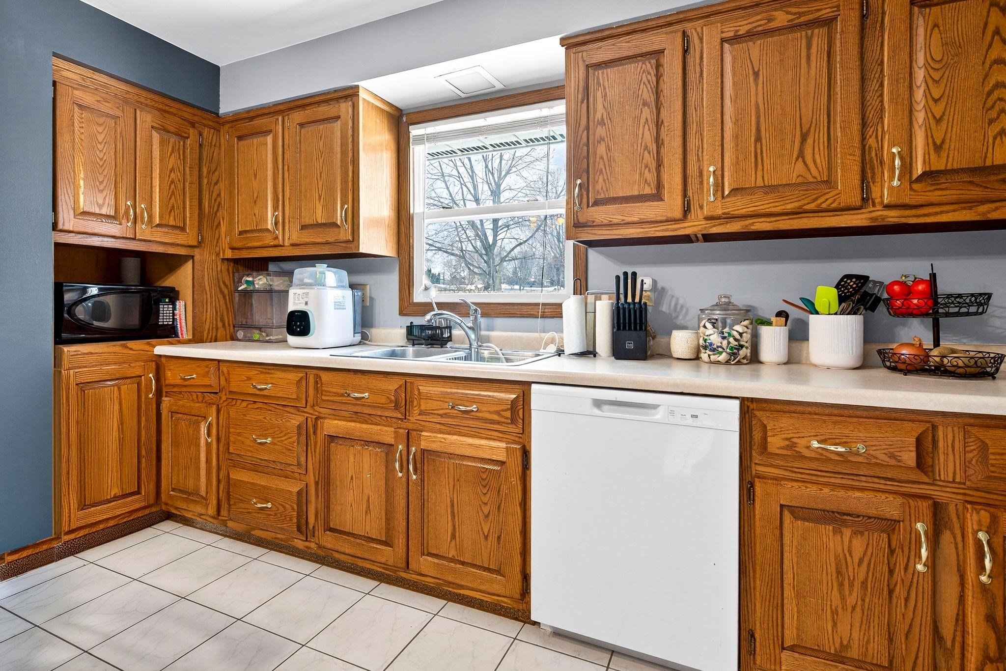 664 West Factory Street Seymour, WI 54165 - Photo 7 of 47