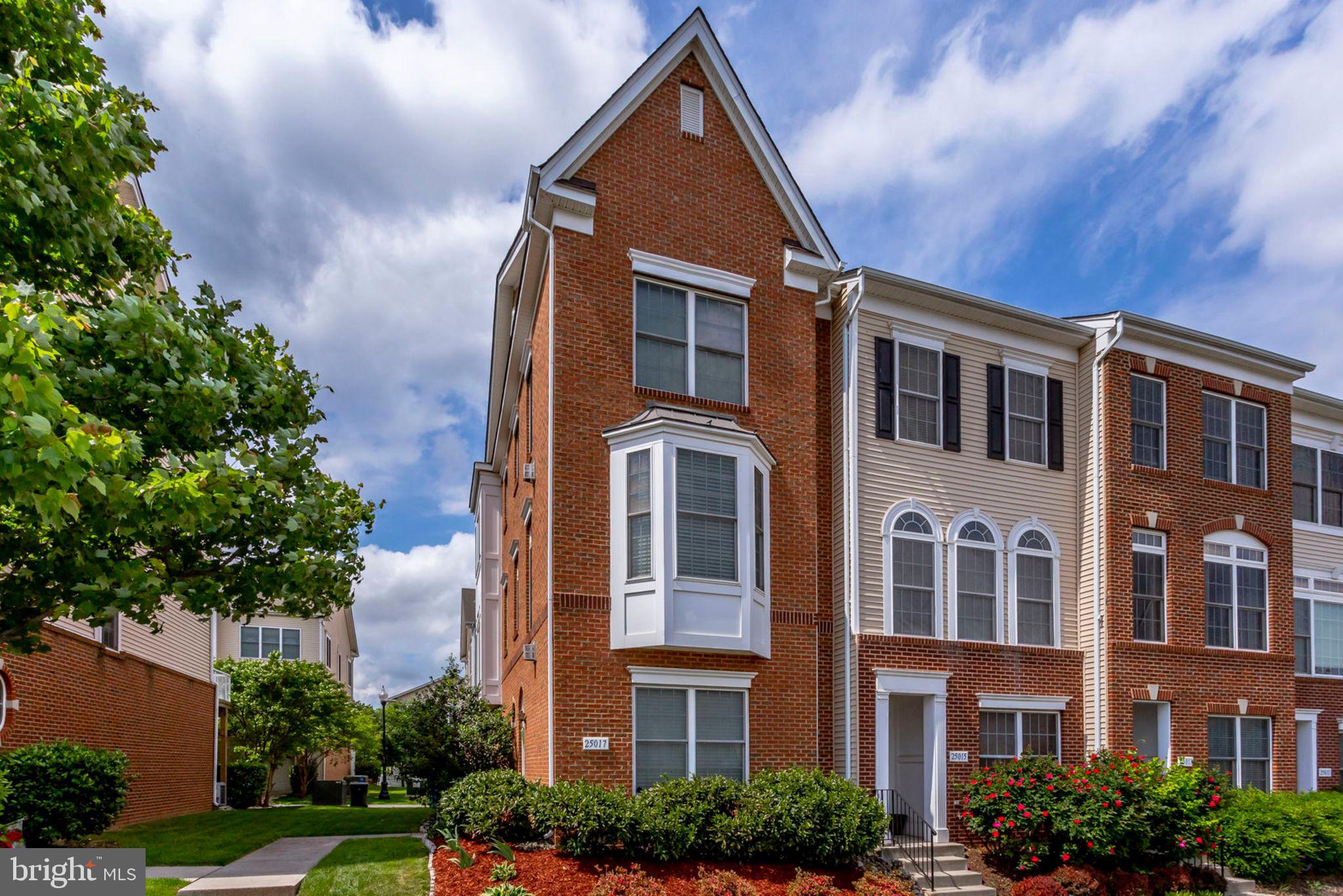 25017 Riding Center Drive Chantilly, VA 20152 - Photo 1 of 74 Gallery Image 1