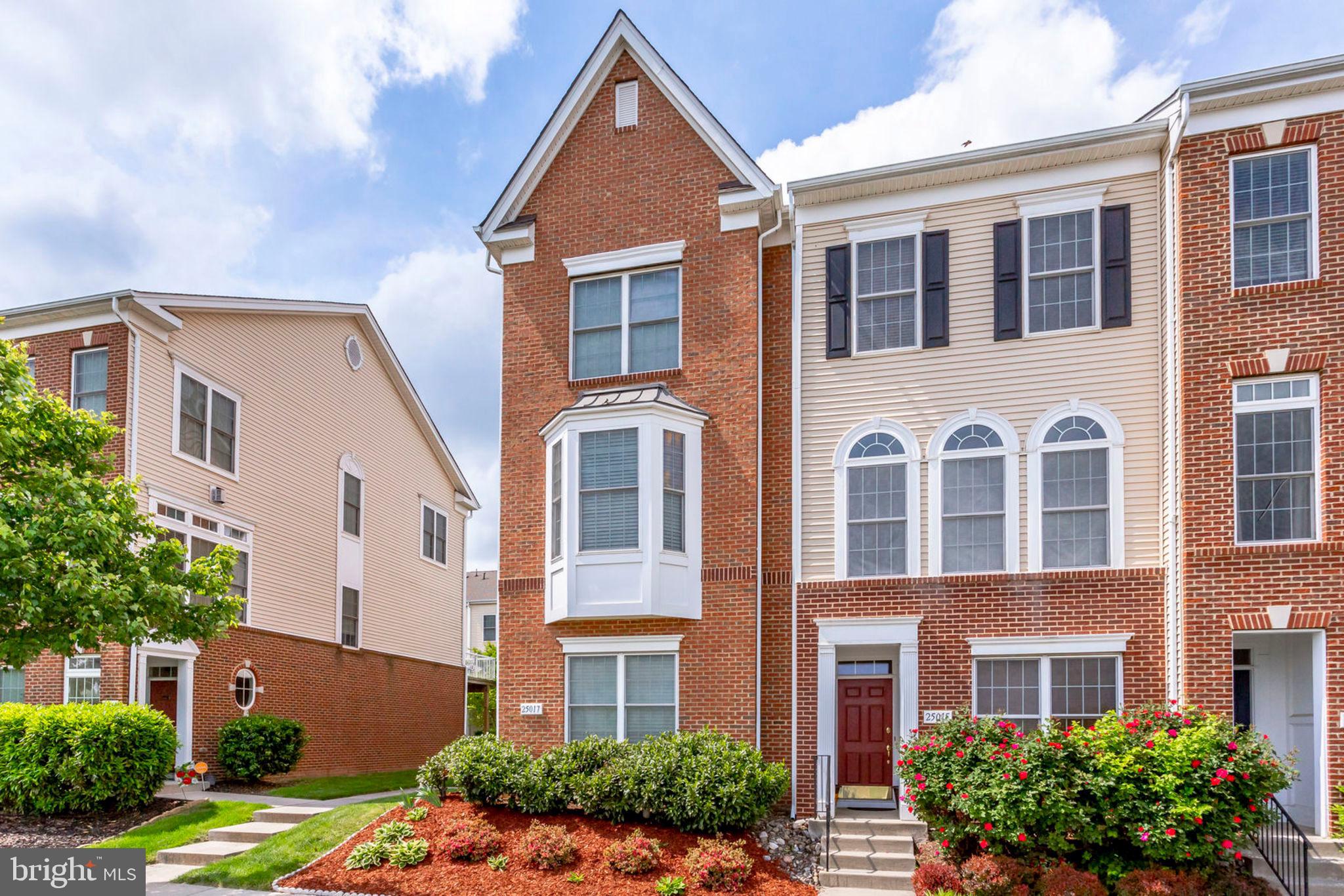 25017 Riding Center Drive Chantilly, VA 20152 - Photo 5 of 74 Gallery Image 5