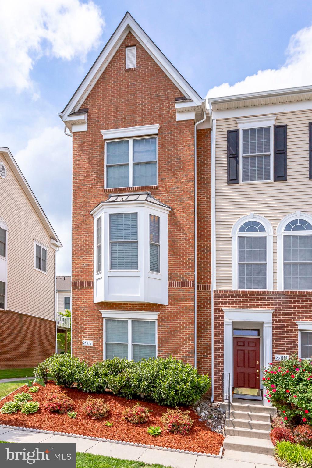 25017 Riding Center Drive Chantilly, VA 20152 - Photo 6 of 74 Gallery Image 6