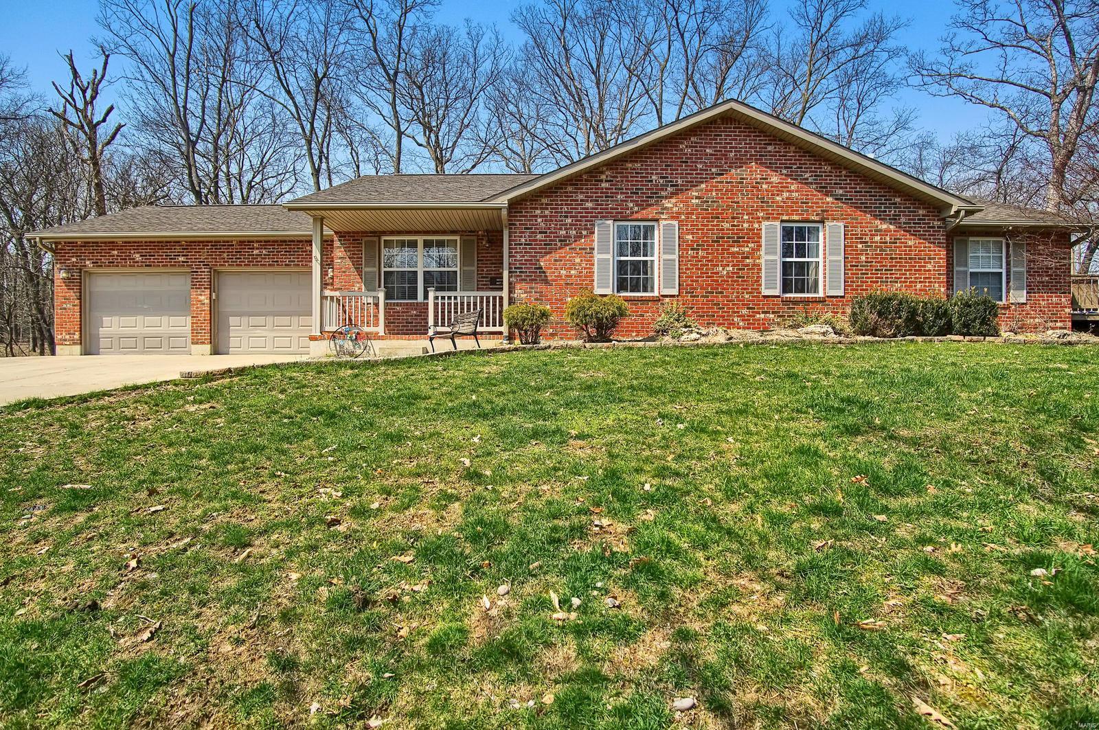 3435 Hill Road Highland, IL 62249 - Photo 1 of 31 Gallery Image 1