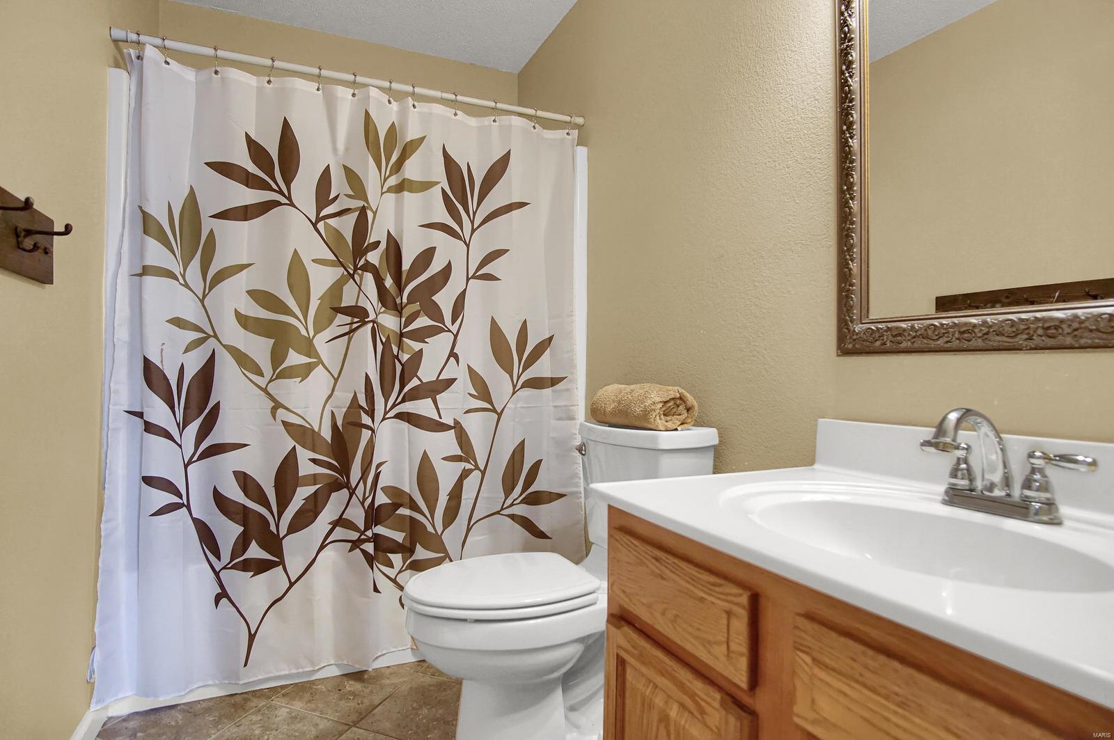 3435 Hill Road Highland, IL 62249 - Photo 13 of 31 Gallery Image 13