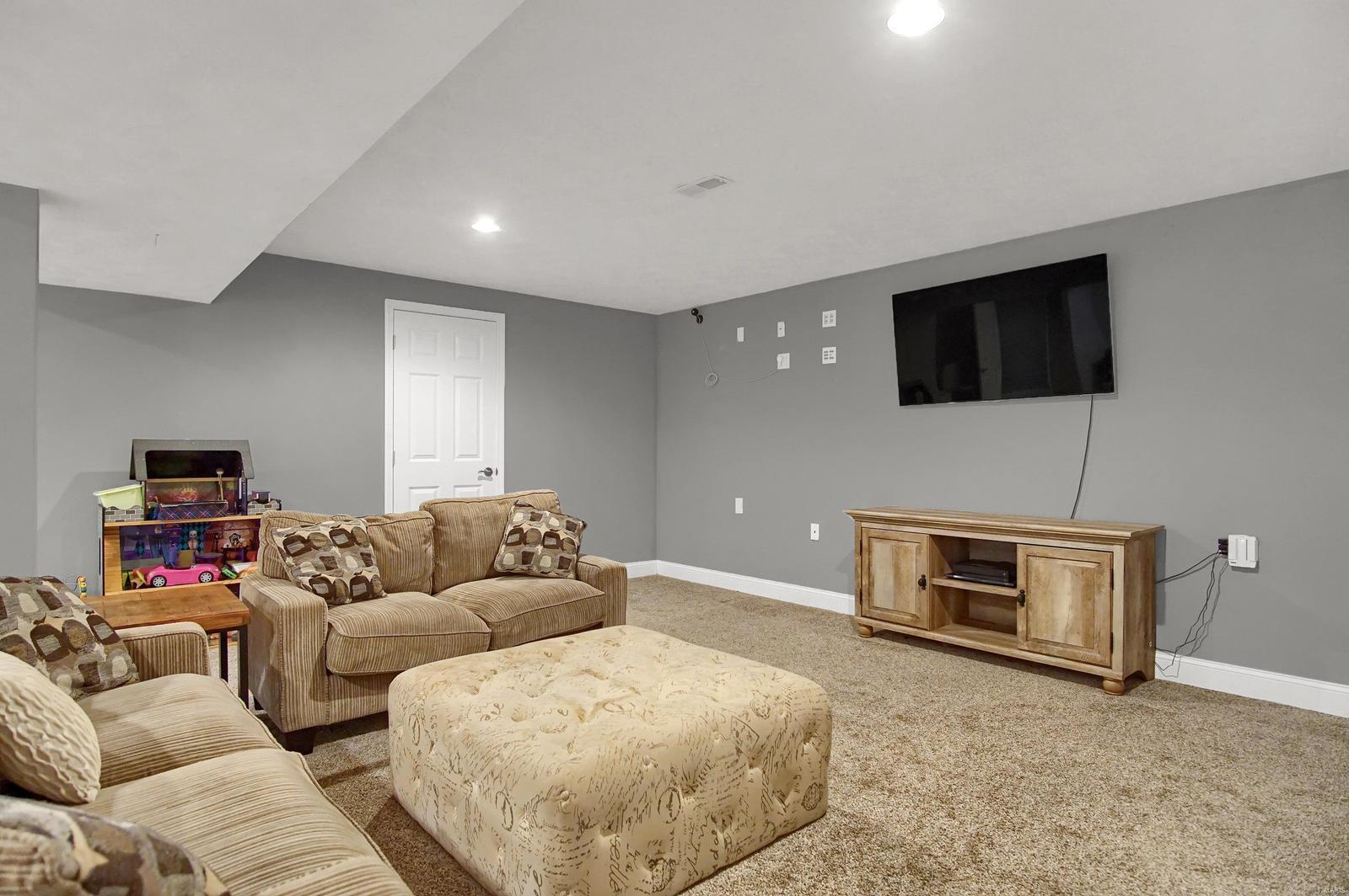 3435 Hill Road Highland, IL 62249 - Photo 25 of 31 Gallery Image 25