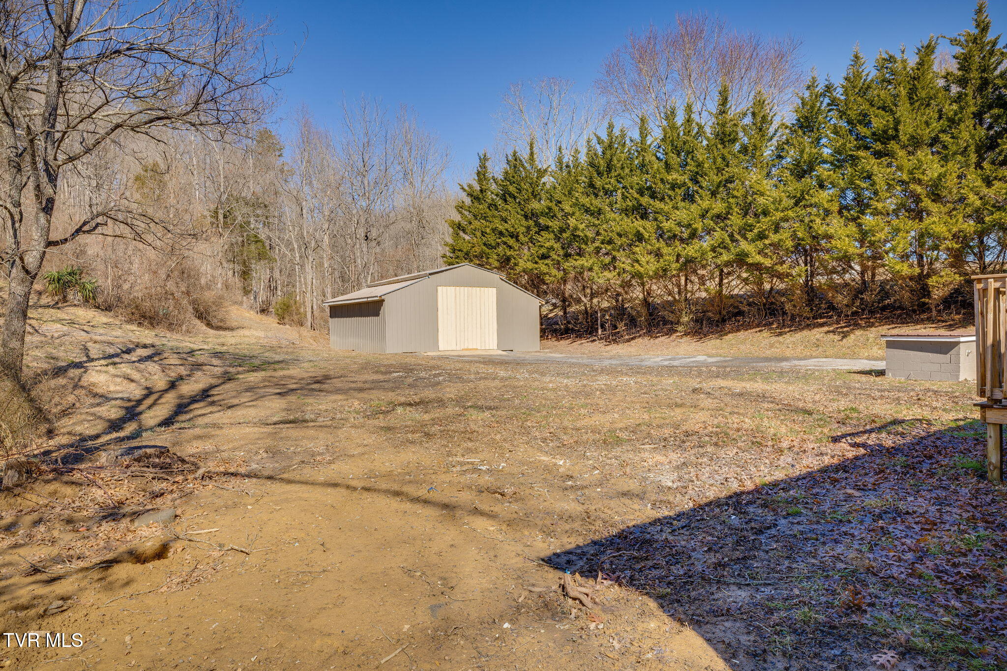 1425 Goshen Valley Road Church Hill, TN 37642 - Photo 27 of 30 027