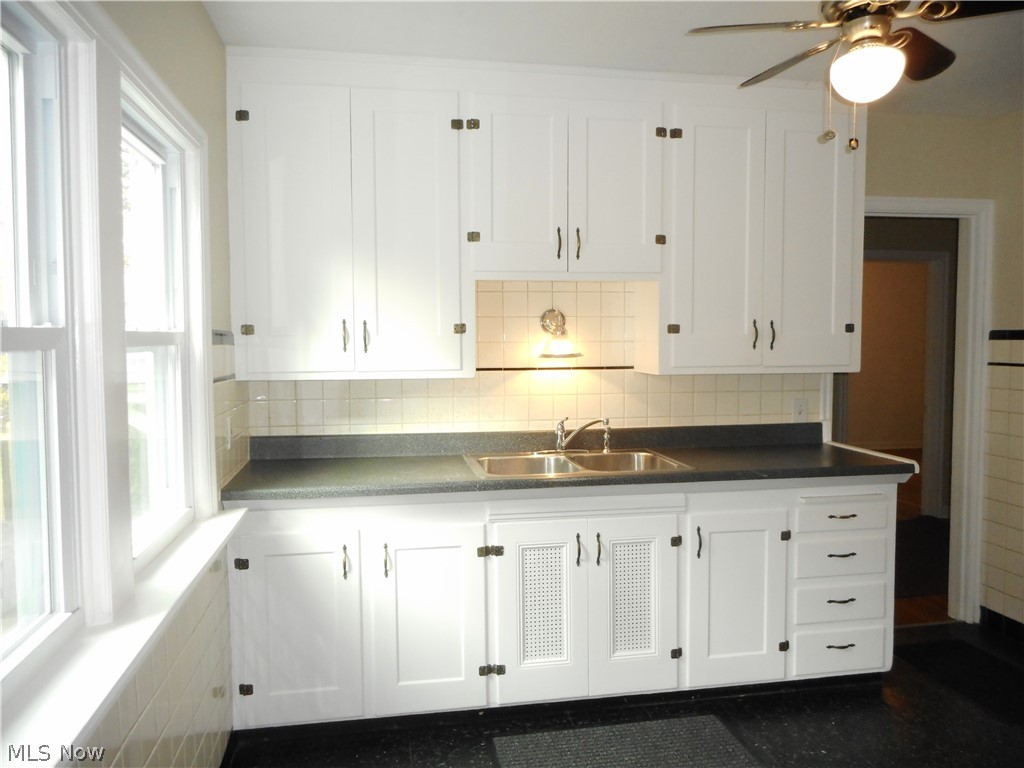 1150 Castleton Road Cleveland Heights, OH 44121 - Photo 2 of 25 A great working kitchen, big and full of light! Fresh paint, new fixtures countertops and lighting are here.