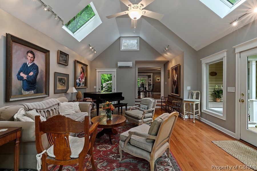 11021 Harcum Road Gloucester, VA 23061 - Photo 4 of 47 Skylights & lots of natural light