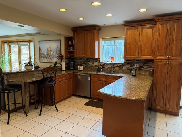 8283 Lake Ridge Drive Burr Ridge, IL 60527 - Photo 9 of 35 Gallery Image 9