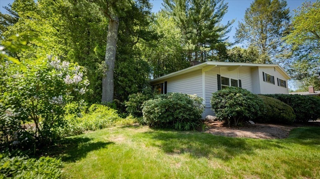 6 Merriam Road Framingham, MA 01701 - Photo 4 of 38 Gallery Image 4