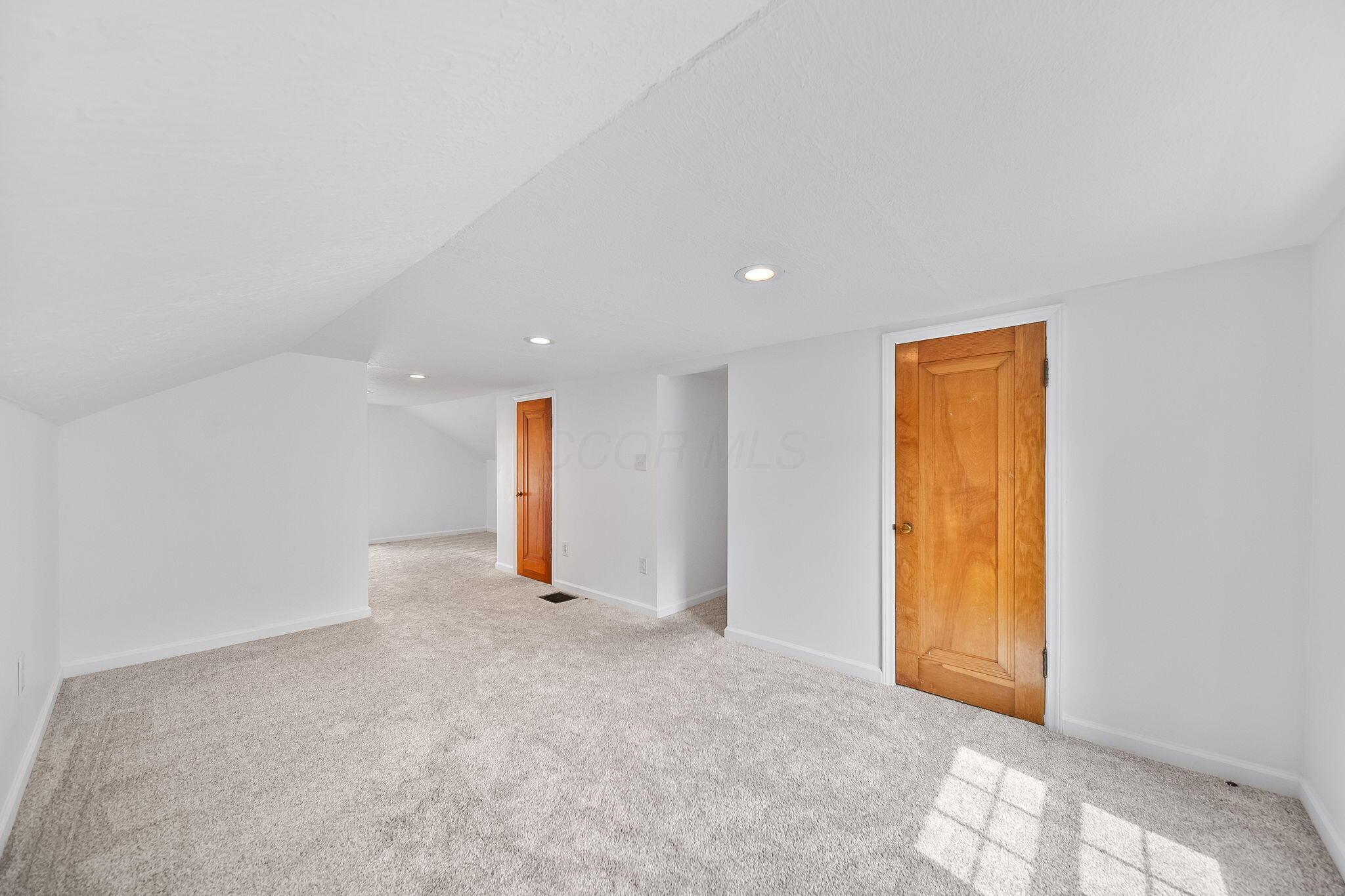 2698 Ruhl Avenue Columbus, OH 43209 - Photo 35 of 57 45-web-or-mls-DSC01828