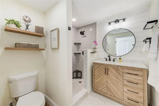 $425,000 | 4703 West Wallace Avenue, Tampa, FL 33611