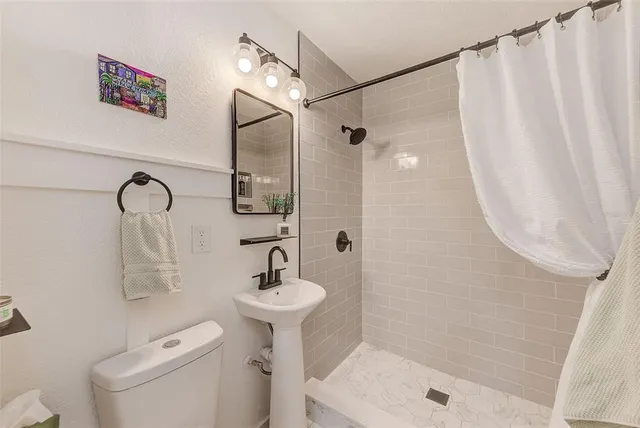 $425,000 | 4703 West Wallace Avenue, Tampa, FL 33611