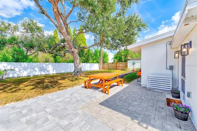 $425,000 | 4703 West Wallace Avenue, Tampa, FL 33611