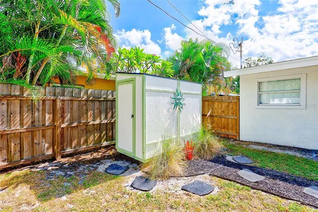 $425,000 | 4703 West Wallace Avenue, Tampa, FL 33611