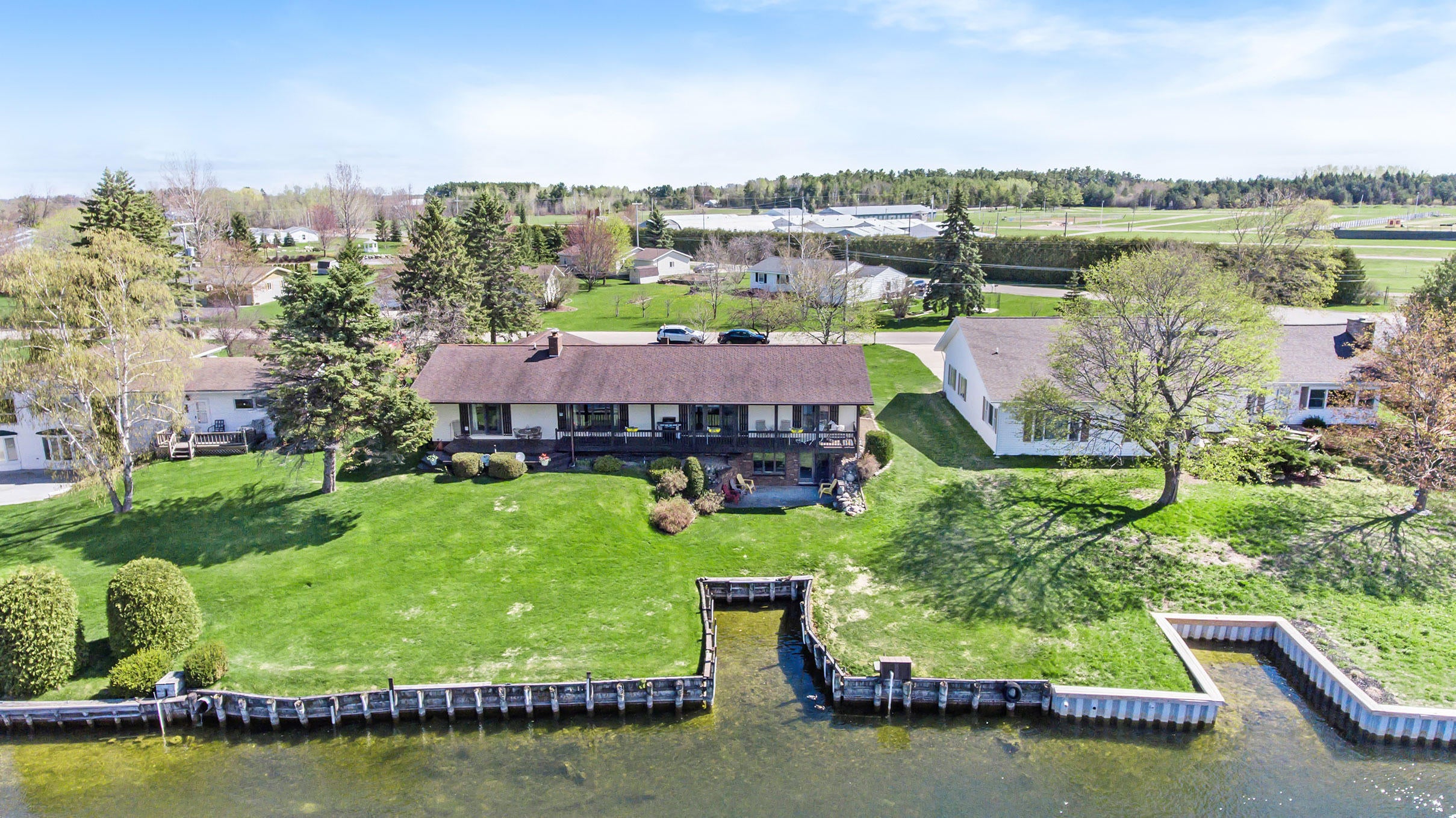 182 Riverside Drive Cheboygan, MI 49721 - Photo 39 of 45 Gallery Image 39