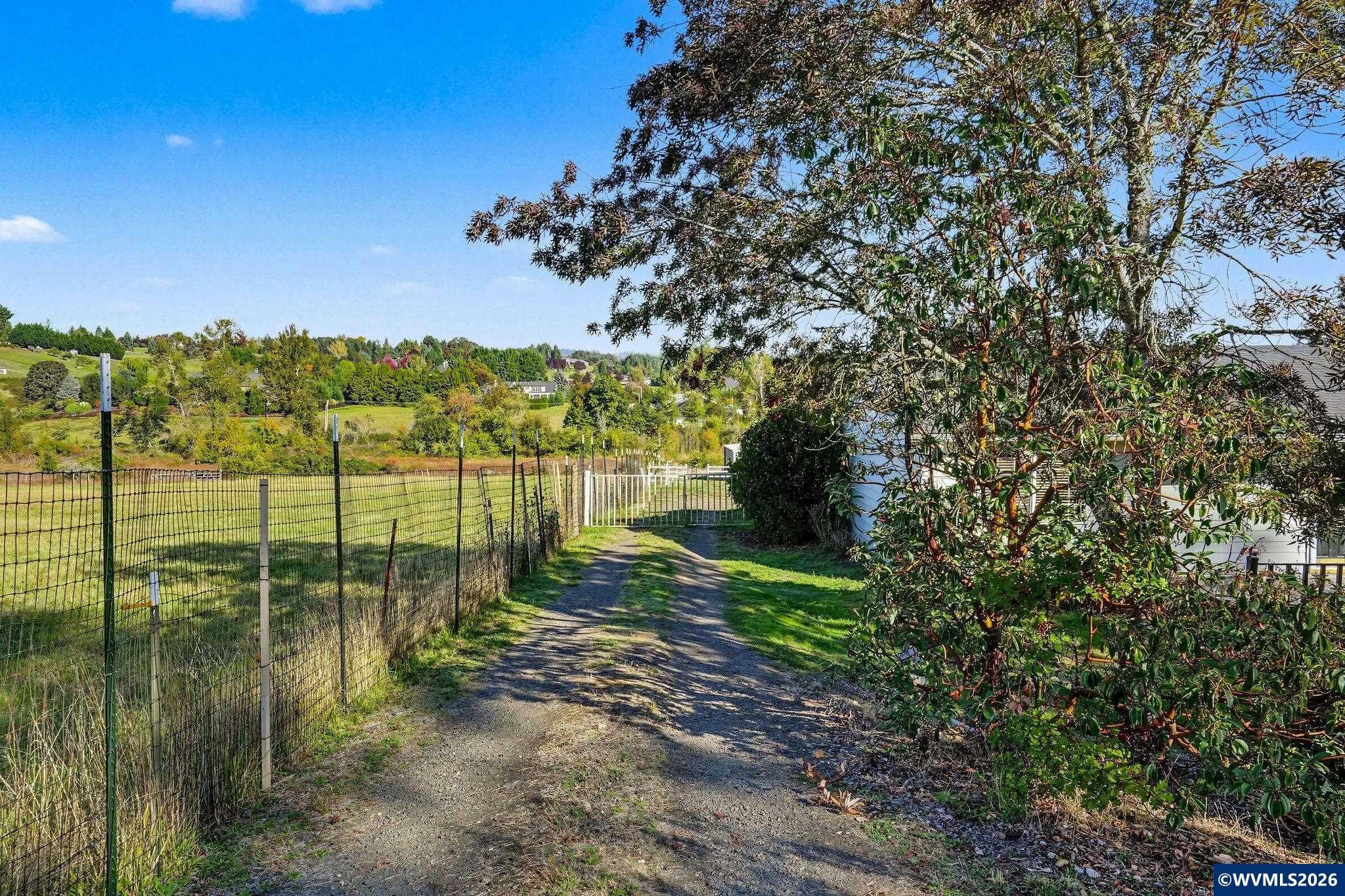 4241 Riverdale Road South Salem, OR 97302 - Photo 5 of 50 Gallery Image 5