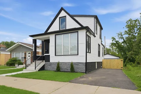$390,000 | 1513 West 61st Street, Chicago, IL 60636
