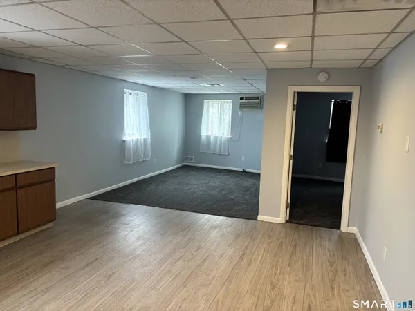 $1,300 | 25 Maiden Lane, Unit 7, Torrington, CT 06790