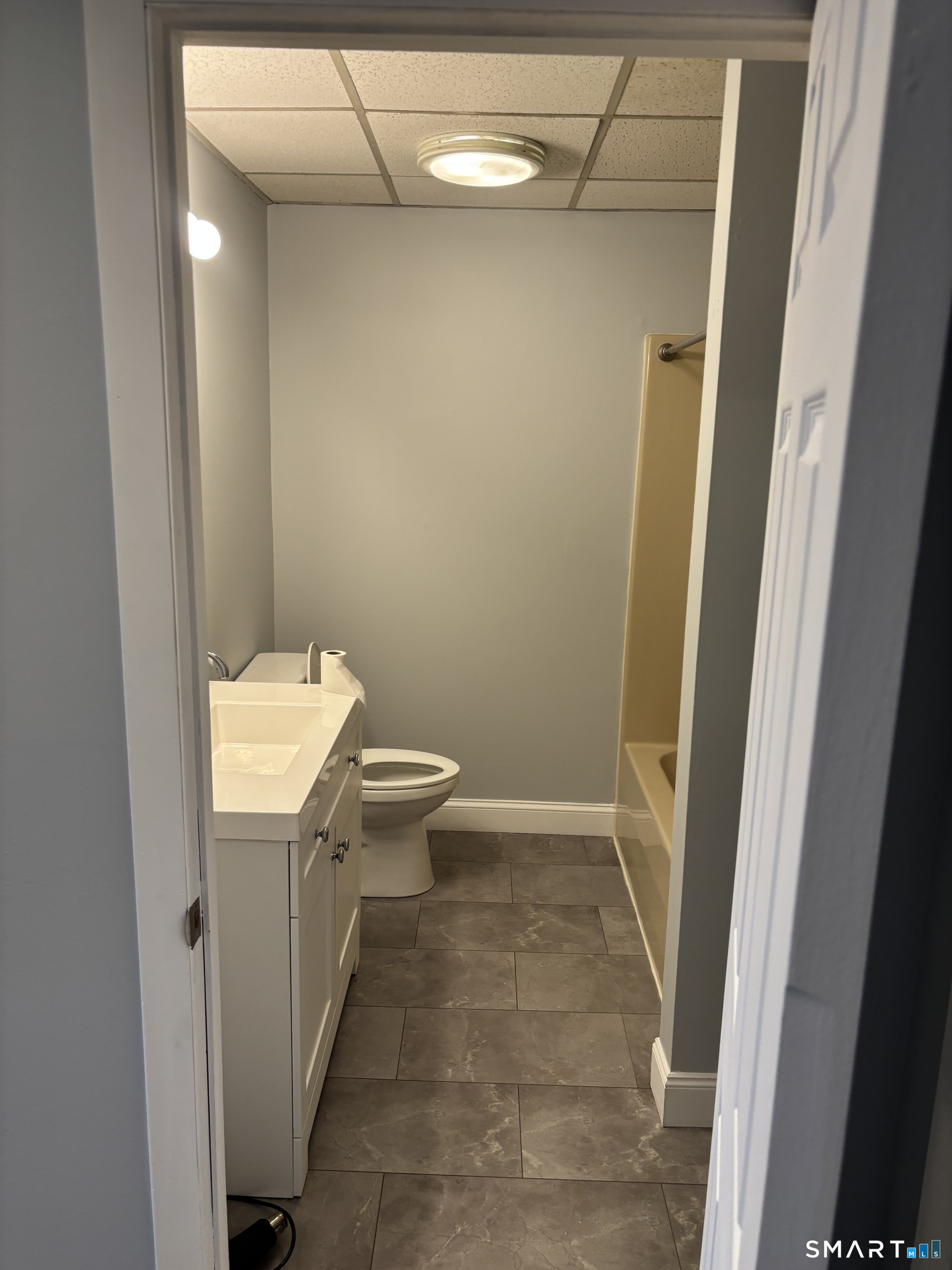 25 Maiden Lane, Unit 7 Torrington, CT 06790 - Photo 5 of 11