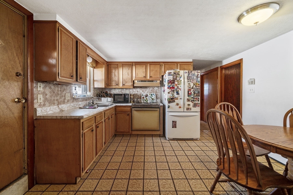24 Johnny Road Revere, MA 02151 - Photo 25 of 33 Gallery Image 25