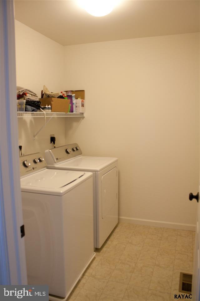 567 Countryside Road Seven Valleys, PA 17360 - Photo 12 of 25 Gallery Image 12