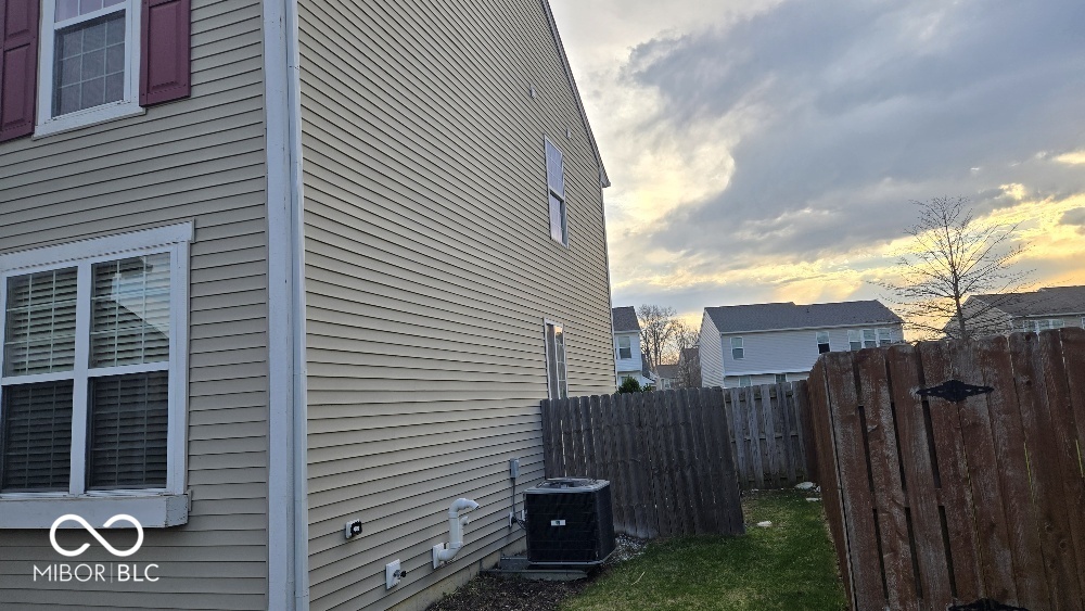 12857 Rotterdam Road Fishers, IN 46037 - Photo 2 of 22