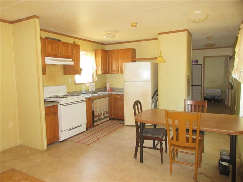 243 Cottage Hill Road Holbrook, PA 15341 - Photo 6 of 19 Gallery Image 6