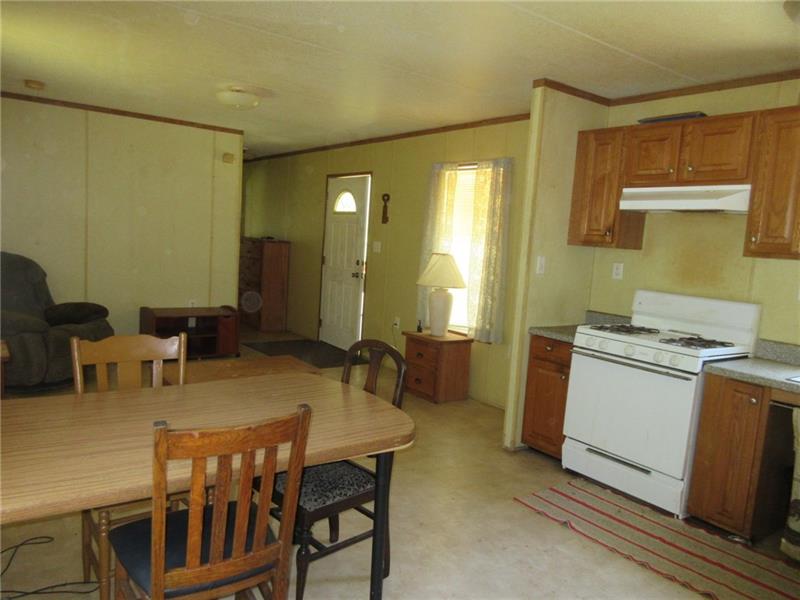 243 Cottage Hill Road Holbrook, PA 15341 - Photo 7 of 19 Gallery Image 7