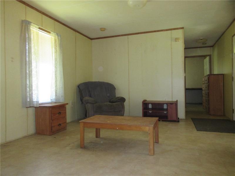 243 Cottage Hill Road Holbrook, PA 15341 - Photo 8 of 19 Gallery Image 8