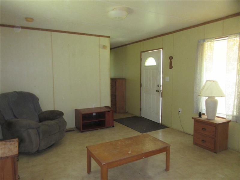 243 Cottage Hill Road Holbrook, PA 15341 - Photo 9 of 19 Gallery Image 9