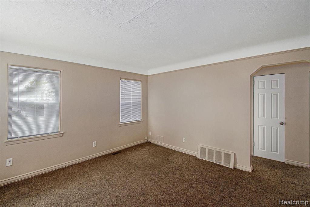7574 Timken Avenue Warren, MI 48091 - Photo 12 of 19