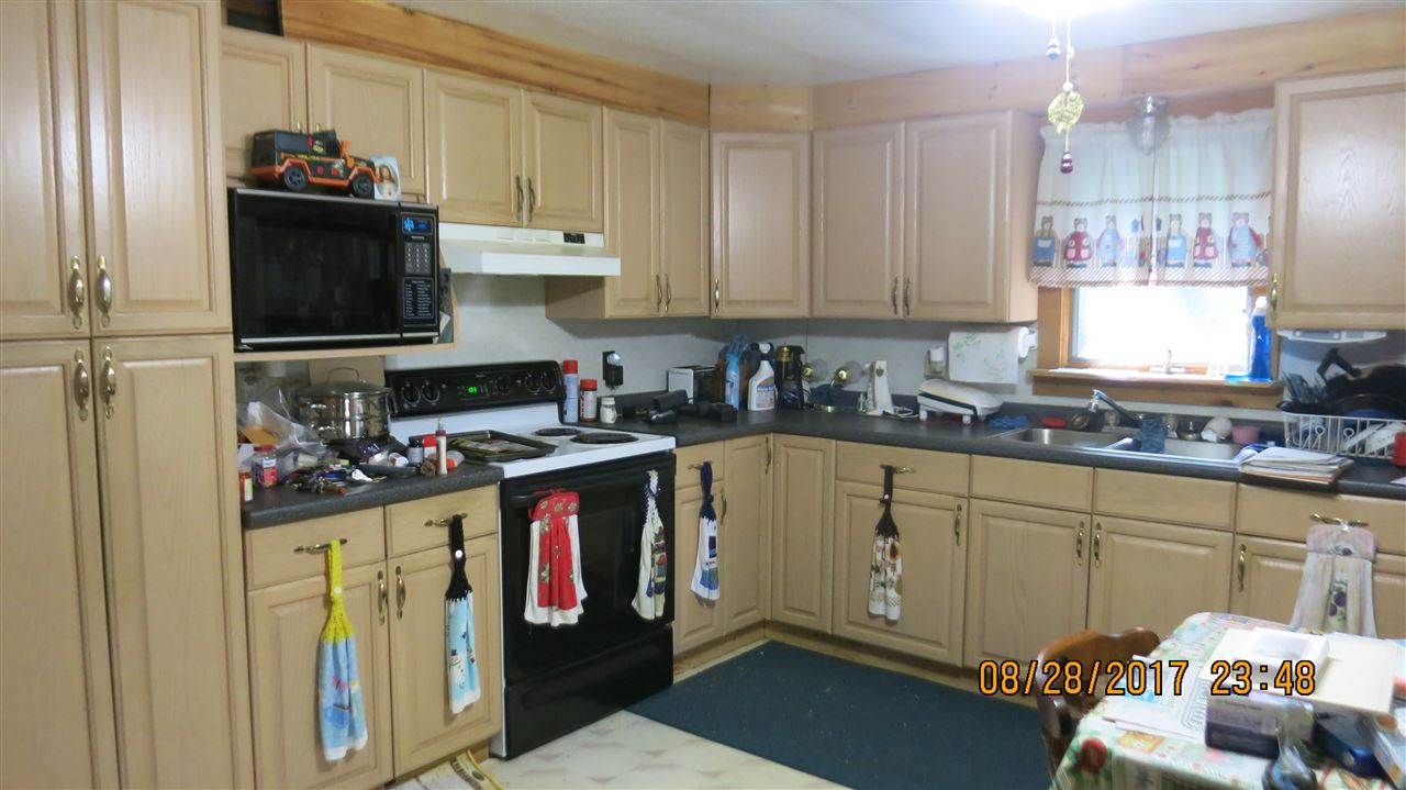 245 Greenville Road Wilton, NH 03086 - Photo 3 of 11
