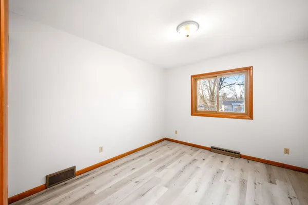 $236,900 | 1224 South Ramsey Street, Blue Earth, MN 56013