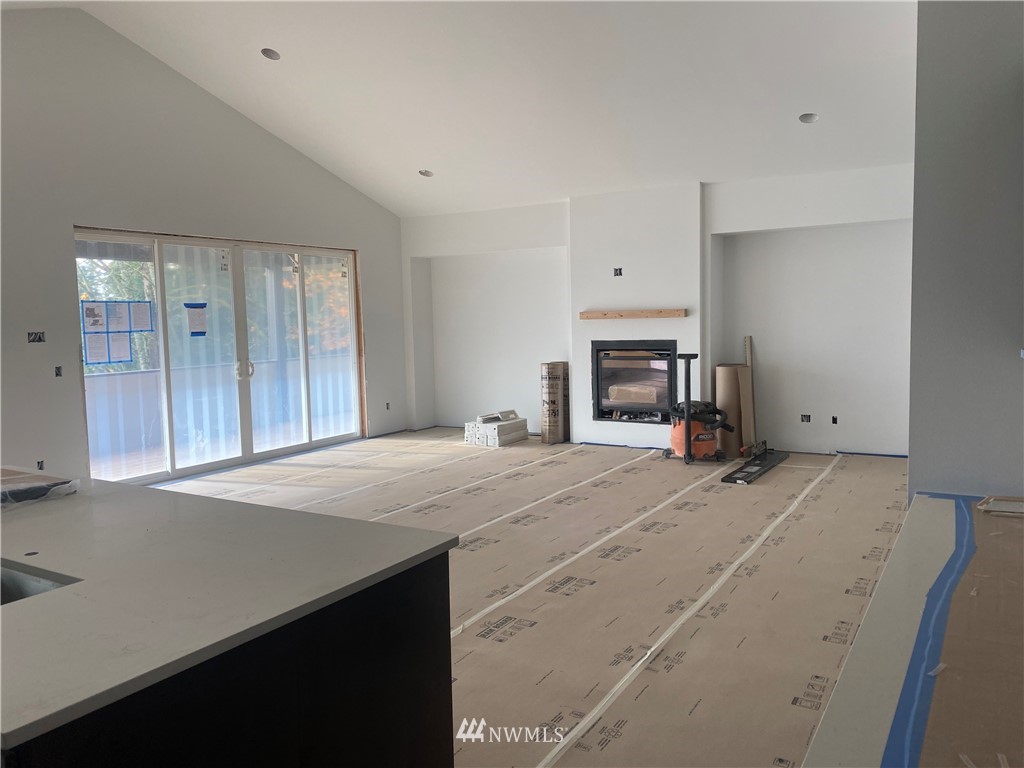 20105 Southeast 152nd Street Renton, WA 98059 - Photo 4 of 12