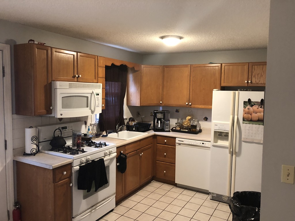 24 Rockingham Street, Unit 2 Lowell, MA 01852 - Photo 3 of 11 Gallery Image 3