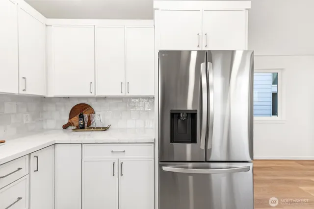 $720,000 | 9526 Interlake Avenue North, Seattle, WA 98103