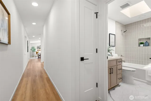 $720,000 | 9526 Interlake Avenue North, Seattle, WA 98103