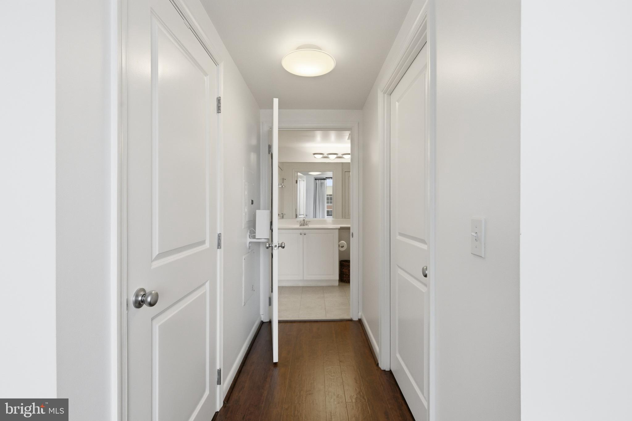 851 North Glebe Road, Unit 915 Arlington, VA 22203 - Photo 21 of 30